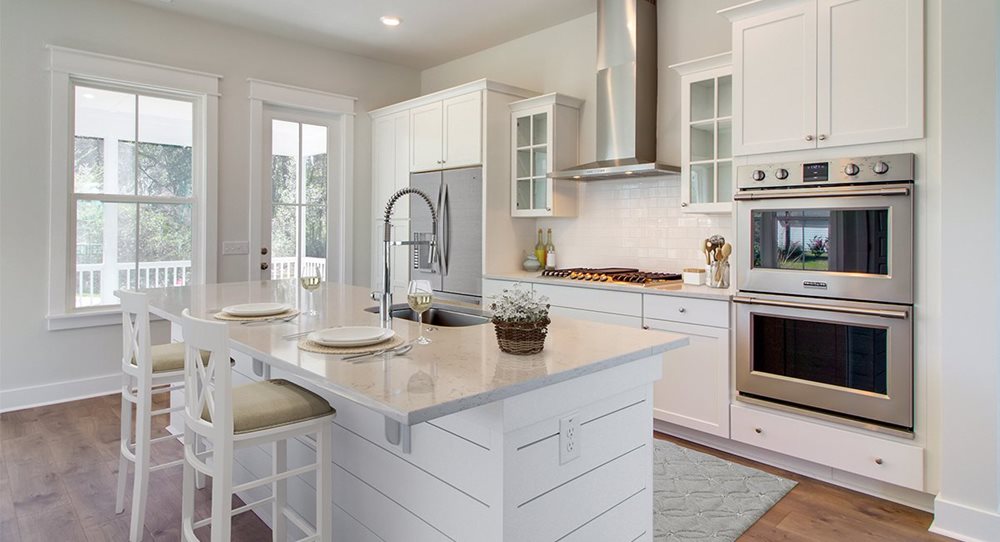 AnglerKitchen at GovernorsCay by Lennar