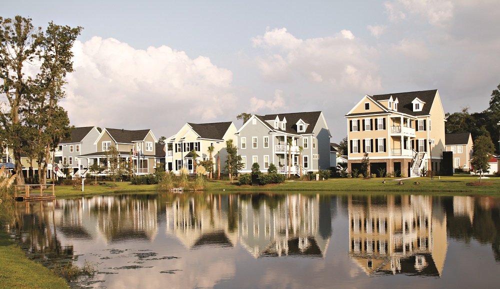 PondView at EssexCarolinaBay by Pulte