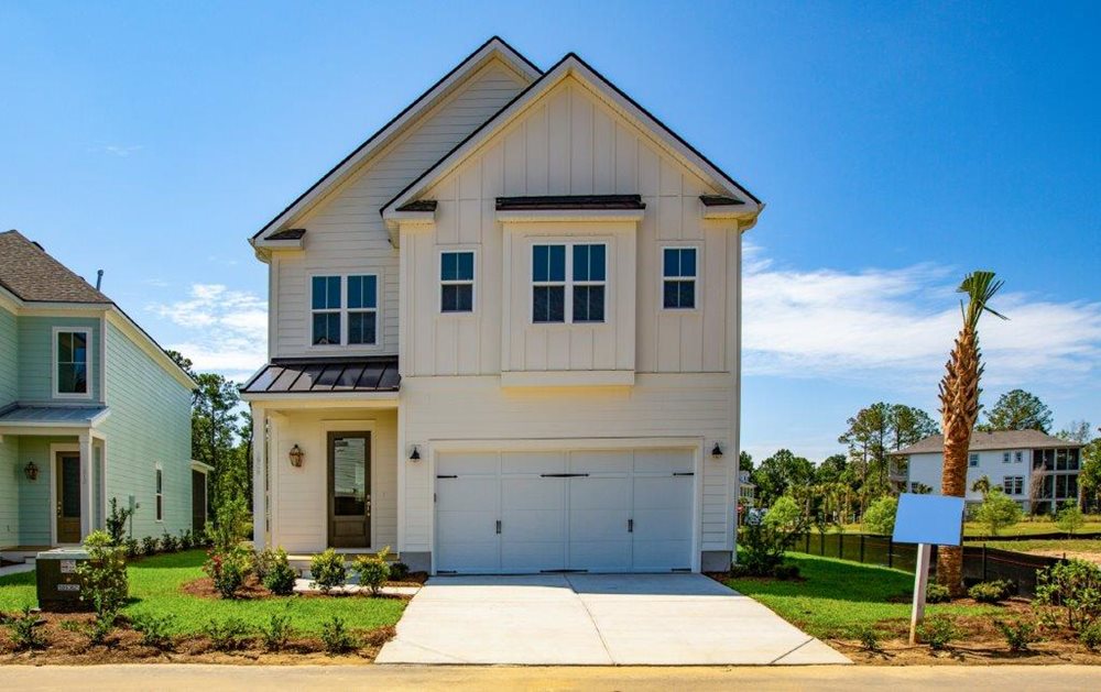 Exterior3 at PointePrimus by Pulte