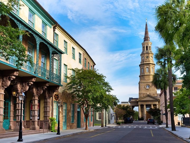 historic charleston sc streetscape