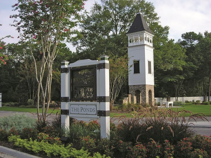 The Ponds Entrance Monument Summerville SC