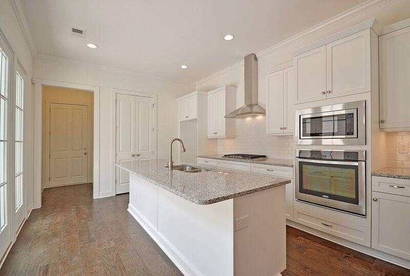 Poplar Grove Charleston SC Townhome Kitchen