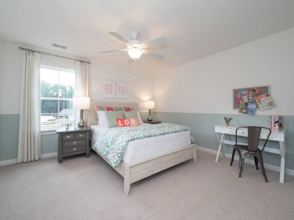 South-Pointe-Dan-Ryan-Kendrick-Model-Bedroom-4