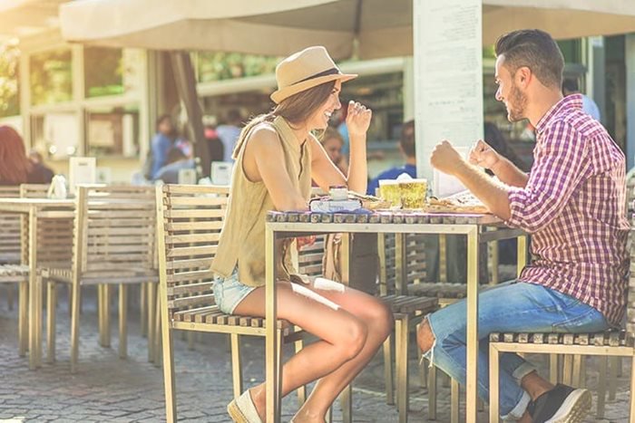 Nexton Restaurant Couple Eating